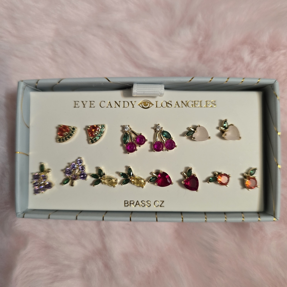 Eye Candy Los Angeles White Box with Gold Accents